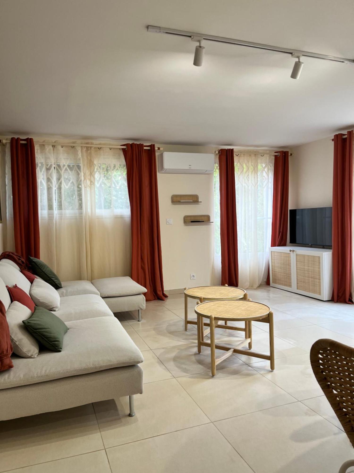 La Provence Avec Piscine Privative En Campagne Διαμέρισμα Pernes-les-Fontaines Εξωτερικό φωτογραφία