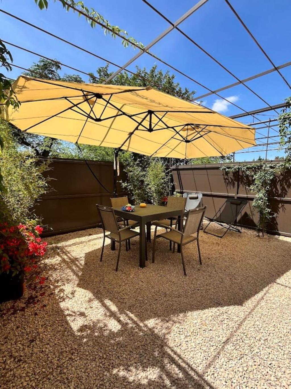 La Provence Avec Piscine Privative En Campagne Διαμέρισμα Pernes-les-Fontaines Εξωτερικό φωτογραφία